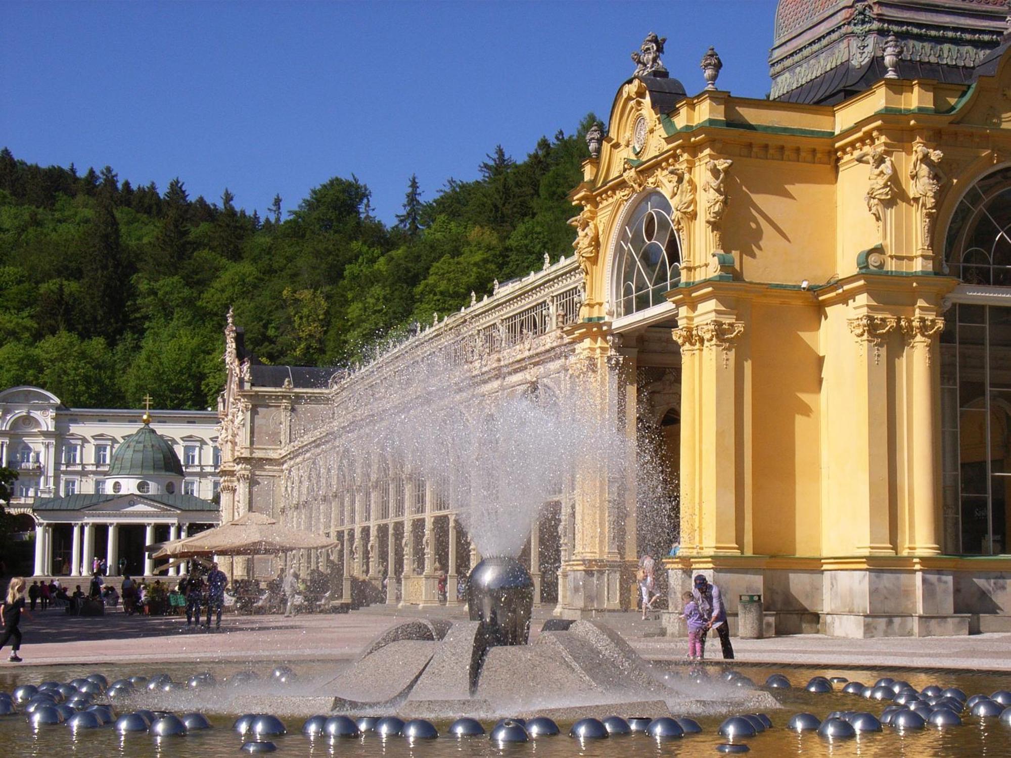 Hotel Maxim Mariánské Lázně Εξωτερικό φωτογραφία
